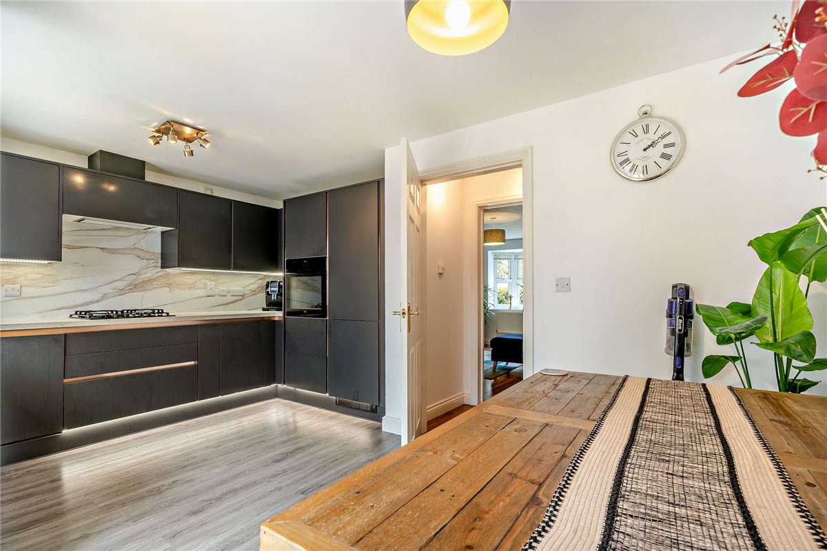 3 bedroom House, Mandarin Drive, Newbury, RG14 - Available, Image 4