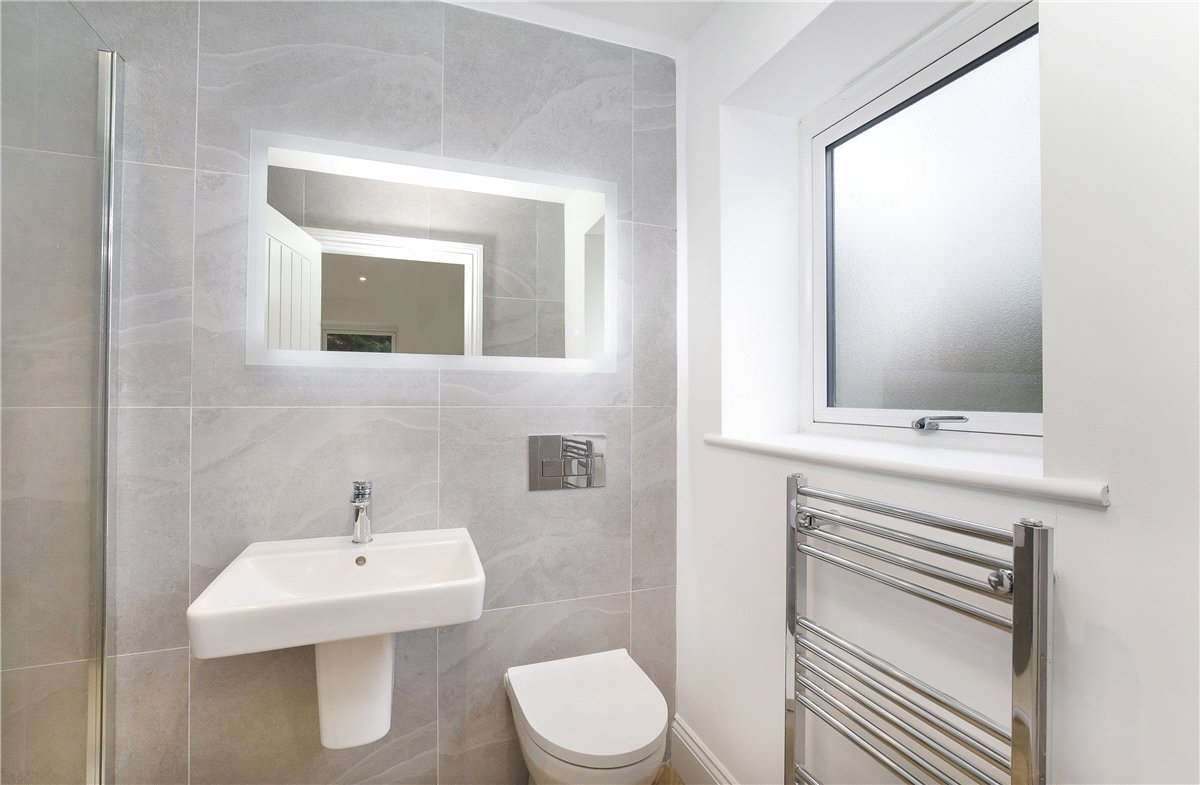 2 bedroom Flat, Wayside Crescent, Harrogate, HG2 - Available, Image 9