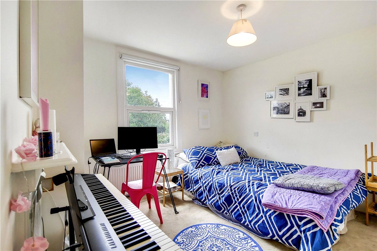 2 bedroom House, Beverley Path, London, SW13 - Available, Image 6