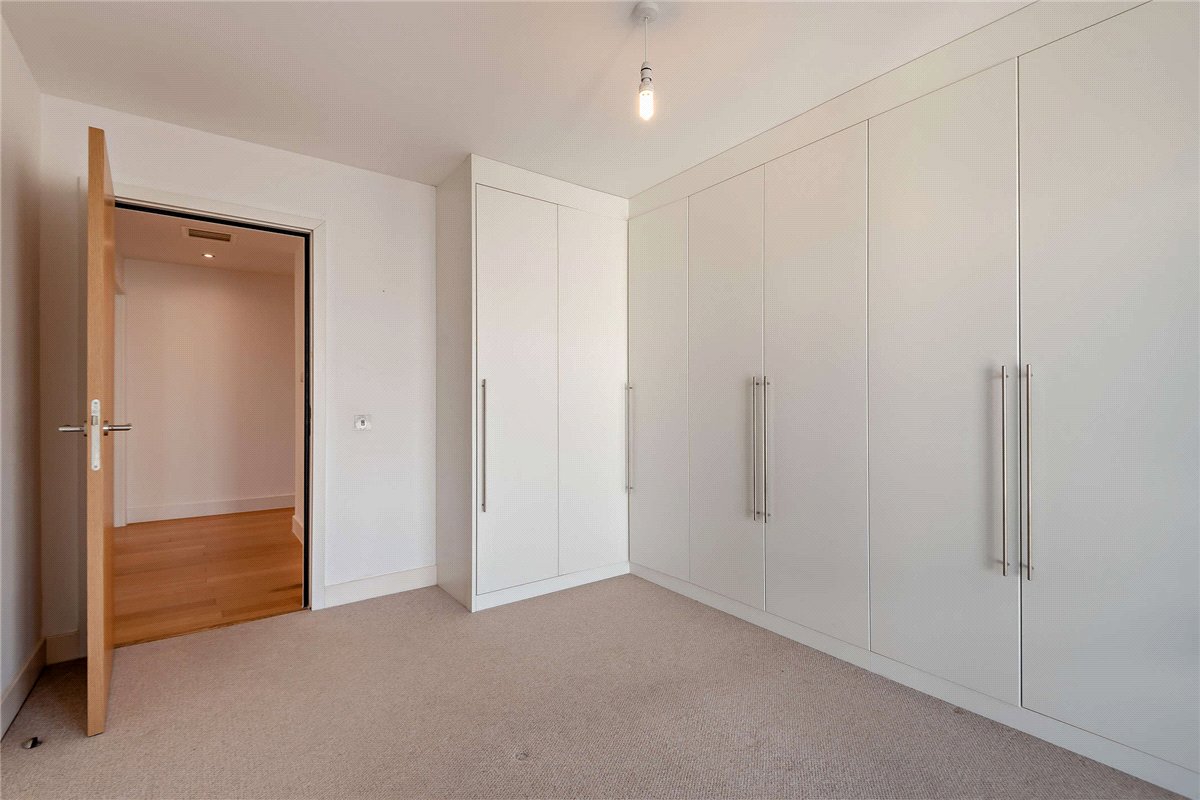 2 bedroom Flat, Baily, Park Way, RG14 - Available, Image 14