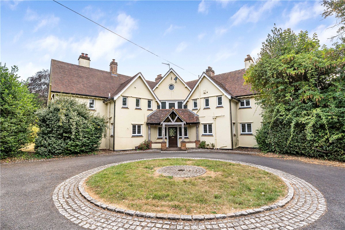 10 bedroom House, Frith Hill, South Heath, HP16 - Available, Image 43