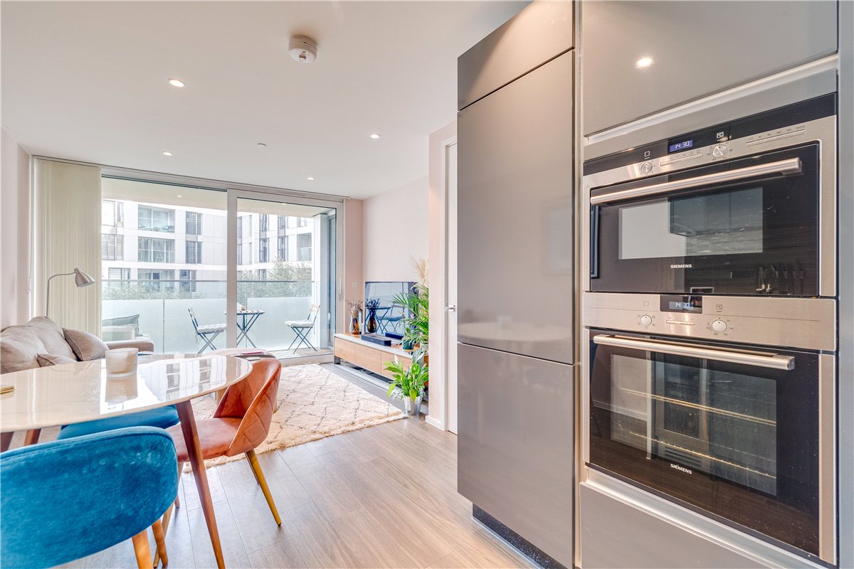 1 bedroom Flat, Buckhold Road, London, SW18 - Sold, Image 6