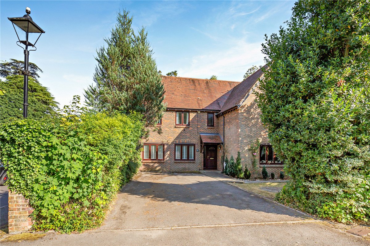 5 bedroom House, Meredun Close, Hursley, SO21 - Available, Image 12