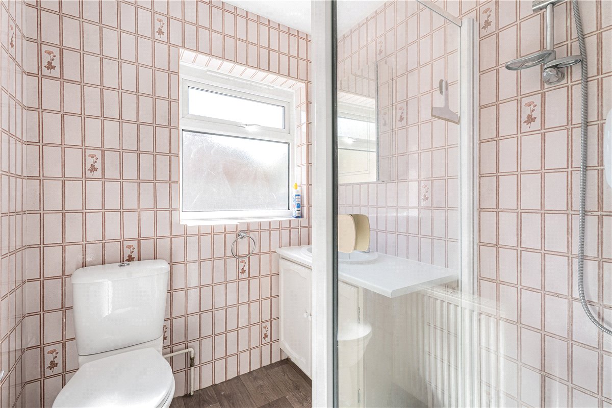 4 bedroom Bungalow, London Road, Wendover, HP22 - Available, Image 6
