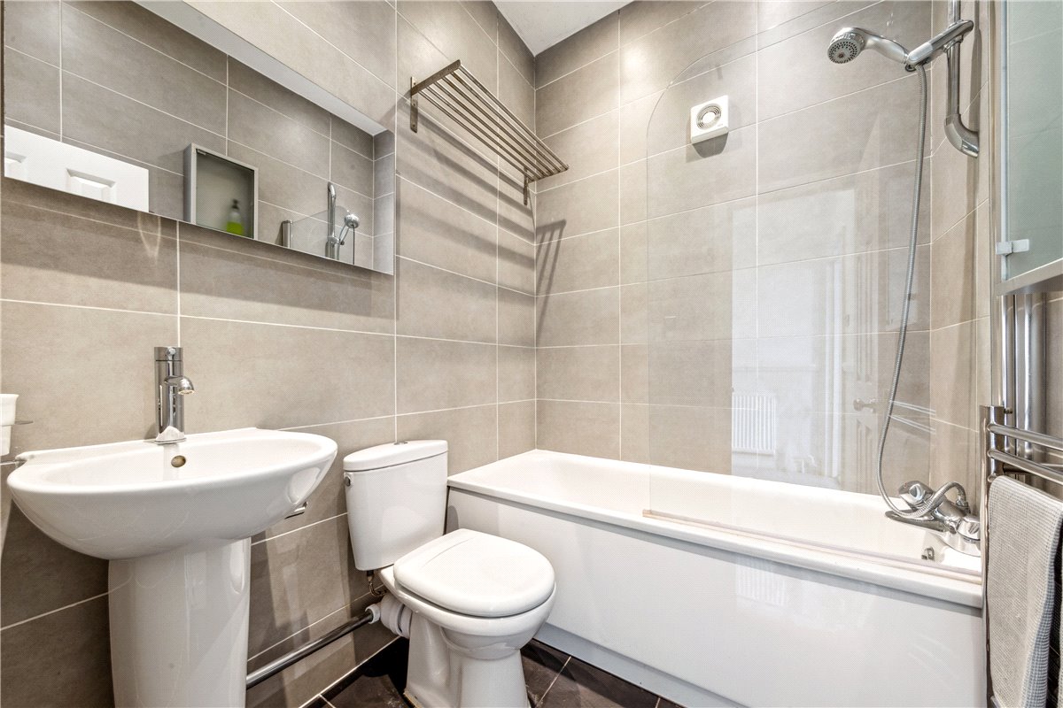 1 bedroom Flat, Upper Tooting, London, SW17 - Sold, Image 3