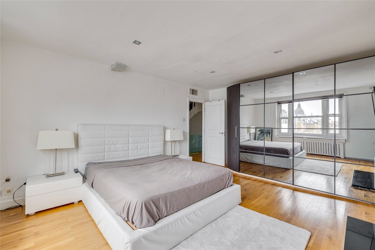 3 bedroom Flat, Ennismore Gardens, Knightsbridge, SW7 - Available, Image 19