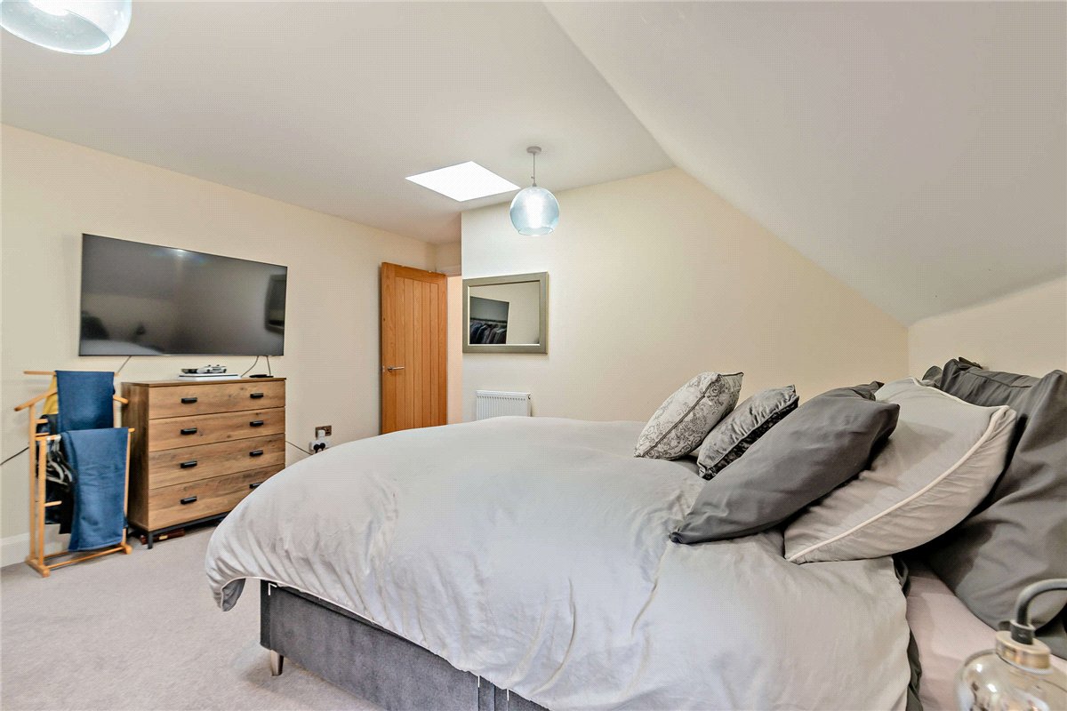 2 bedroom Flat, The Dolmans, Shaw, RG14 - Sold, Image 1