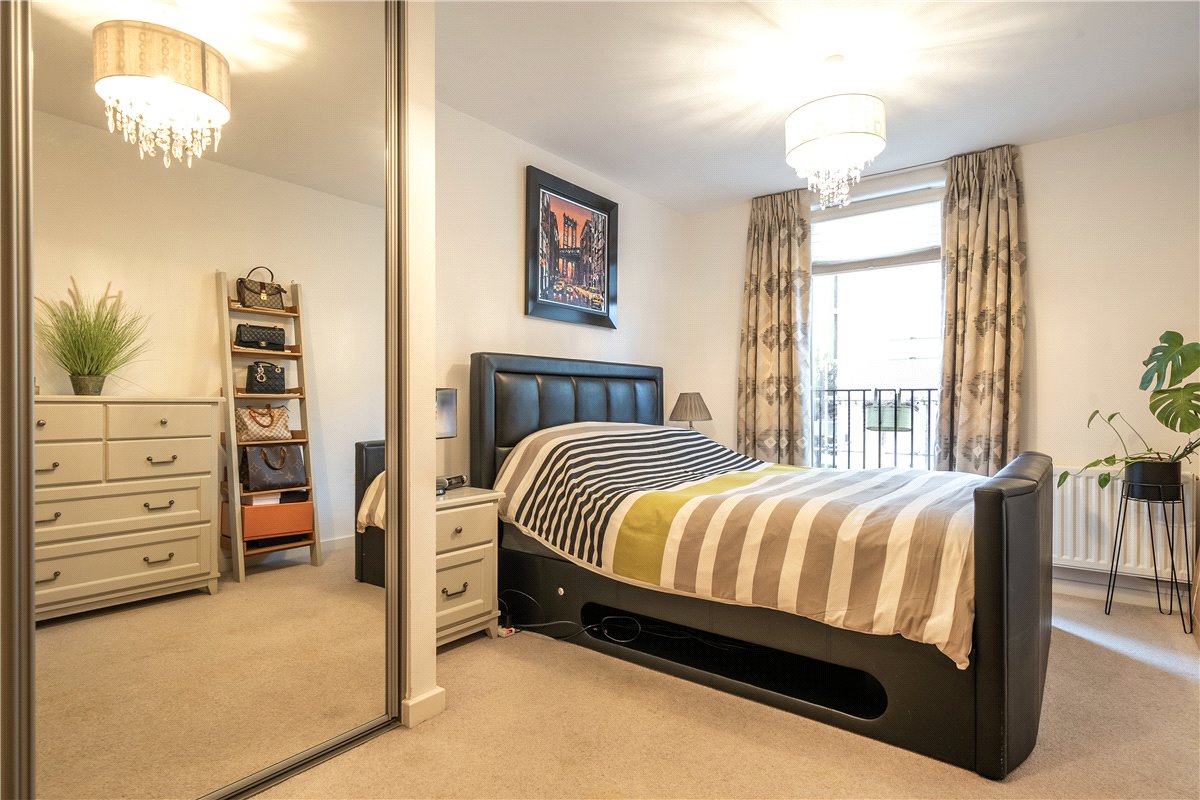 2 bedroom Flat, Percy Terrace, Bath, BA2 - Sold, Image 3