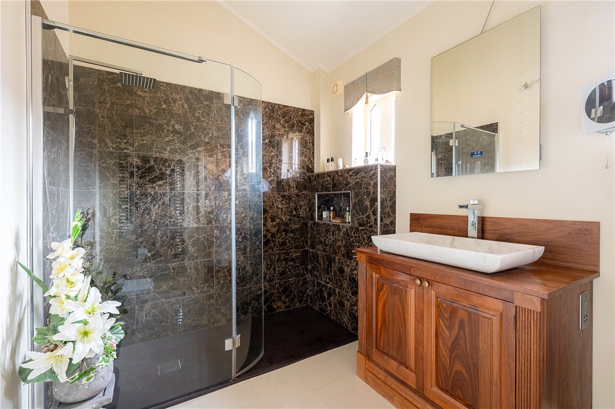 6 bedroom House, Dunnington, York, YO19 - Available, Image 13