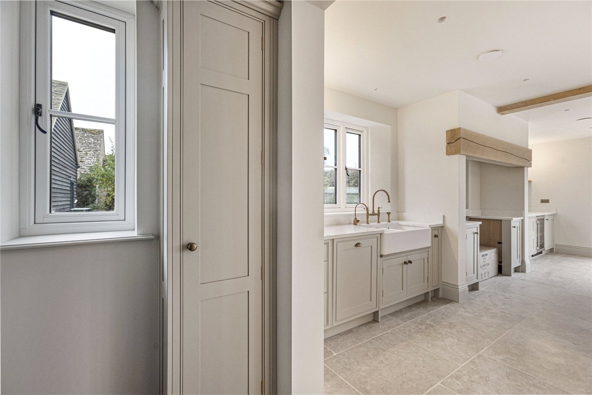 5 bedroom House, Lower End, Alvescot, OX18 - Available, Image 19