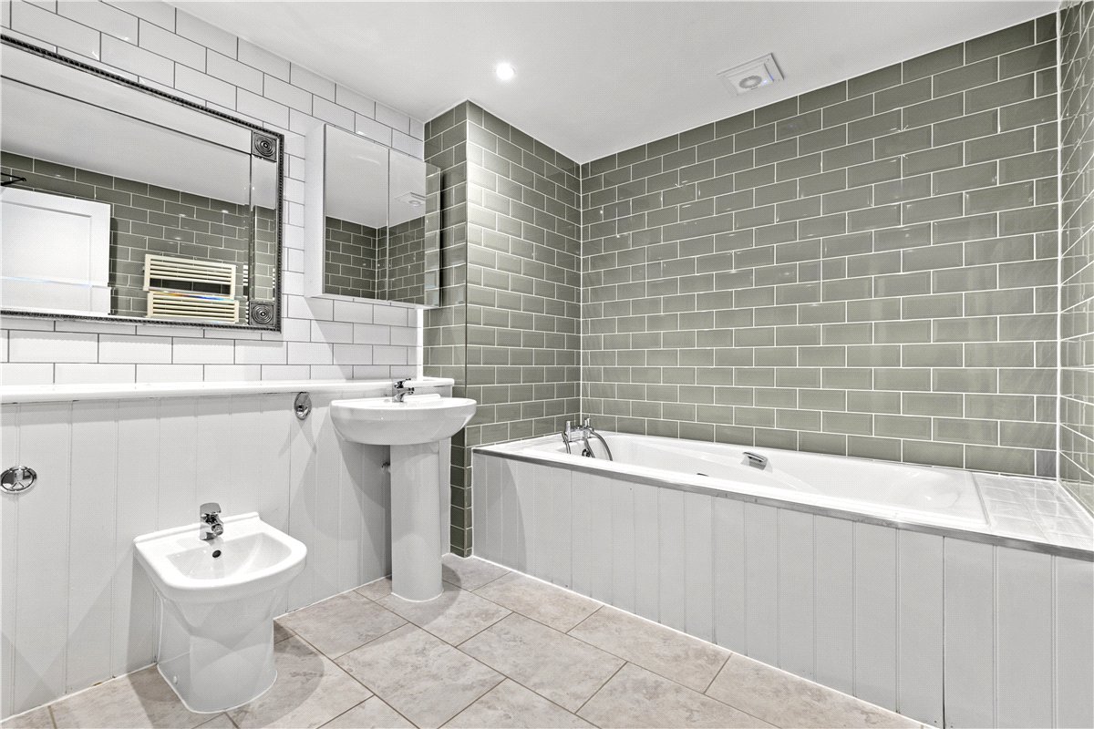 3 bedroom Flat, Porchester Gate, Bayswater Road, W2 - Available, Image 23