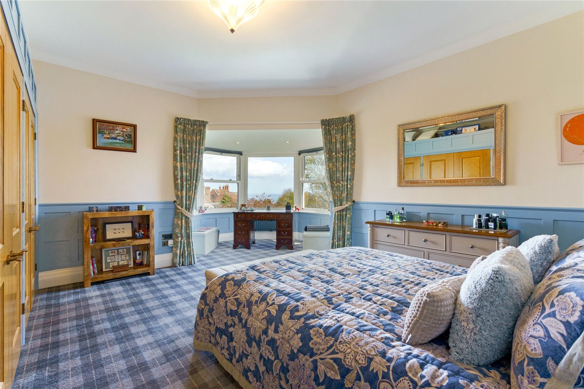 2 bedroom Flat, Holbeck Hill, Scarborough, YO11 - Available, Image 13