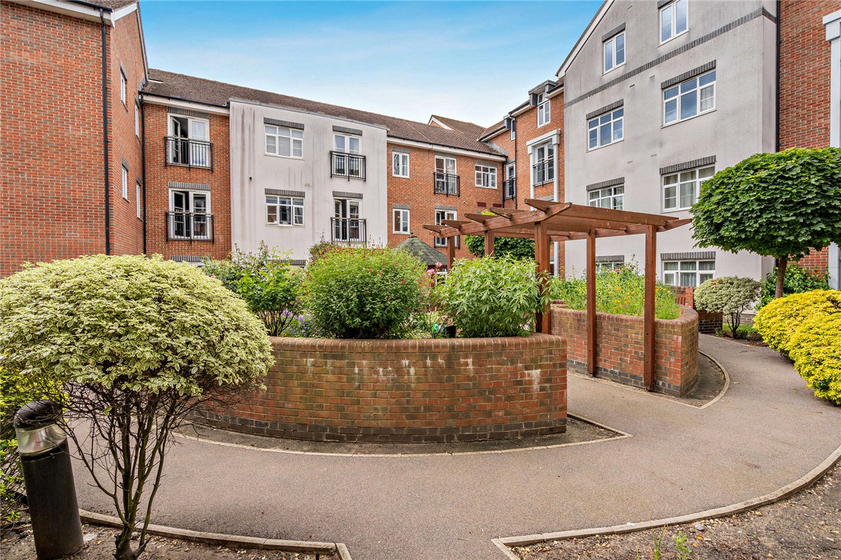 1 bedroom Flat, Bluecoats, Thatcham, RG18 - Available, Image 1