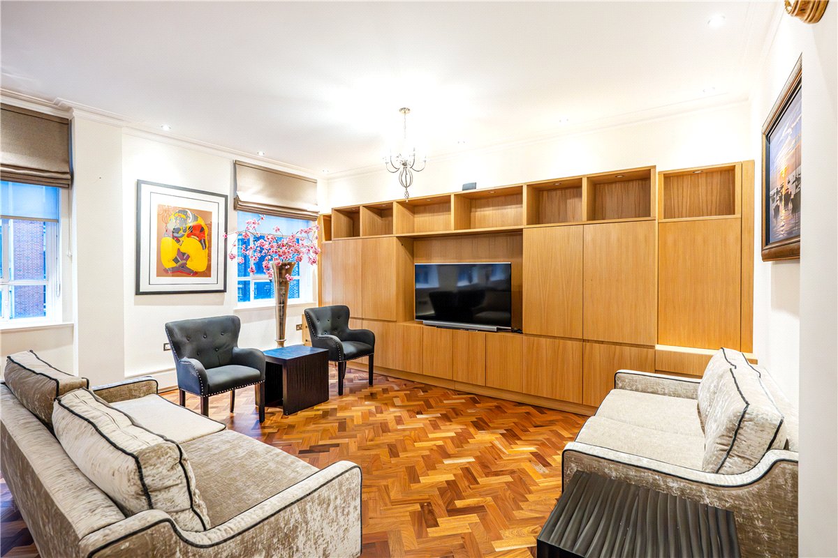 2 bedroom Flat, Grosvenor Square, Mayfair, W1K - Available, Image 2