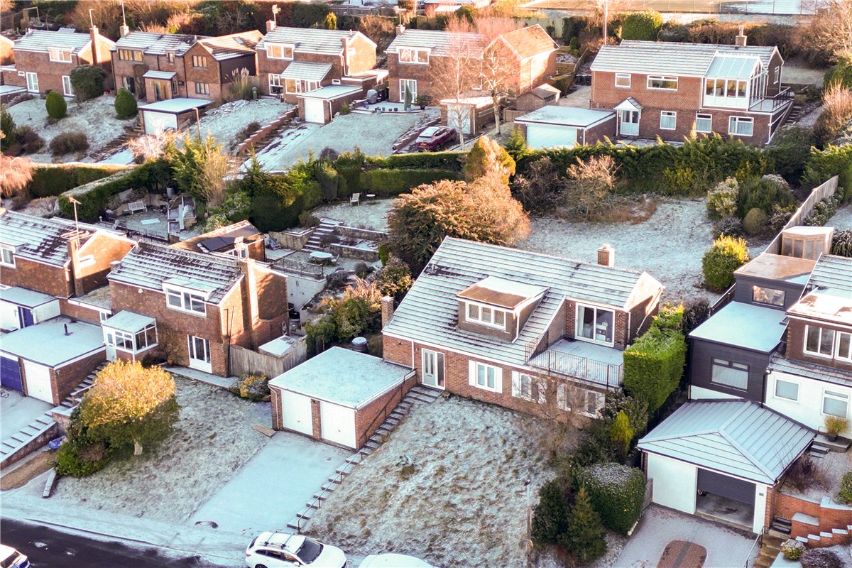 4 bedroom House, Ducks Meadow, Marlborough, SN8 - Available, Image 3