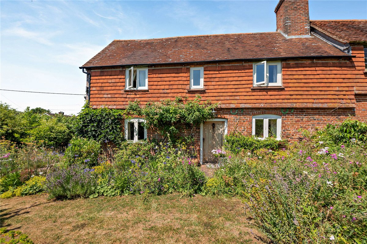 3 bedroom House, Harts Hill Road, Thatcham, RG18 - Available, Image 25
