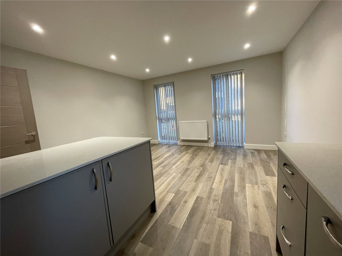1 bedroom Flat, Steel Close, Newtown Road, RG14 - , Image 3
