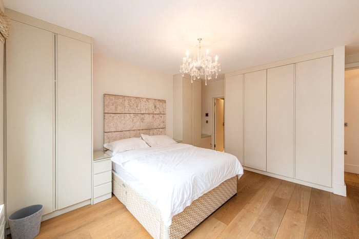 2 bedroom Maisonette, Ebury Street, Belgravia, SW1W - Let Agreed, Image 16