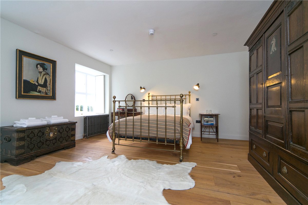 11 bedroom House, Talsarnau, Gwynedd, LL47 - Available, Image 33