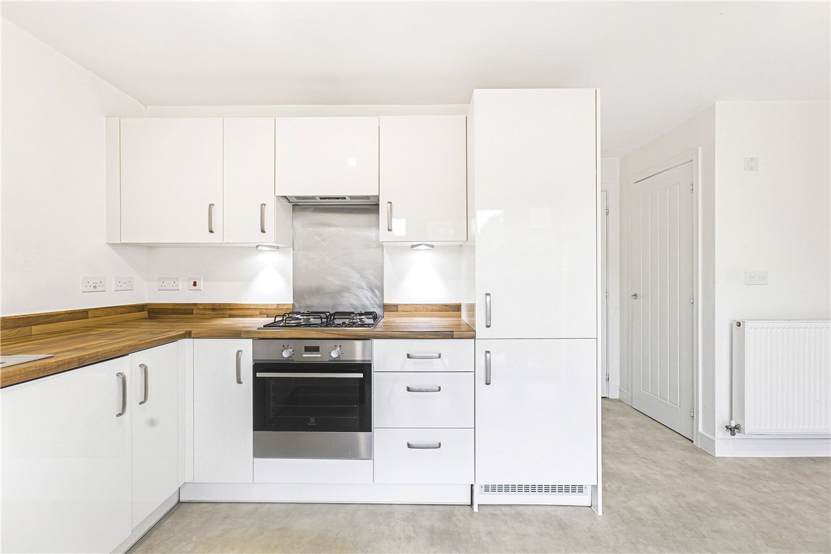 3 bedroom House, Birch Close, Didcot, OX11 - Let Agreed, Image 3