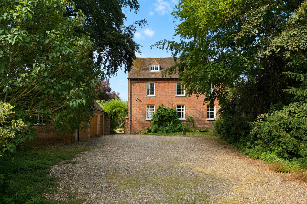 6 bedroom House, Farm Lane, Aldbourne, SN8 - Available