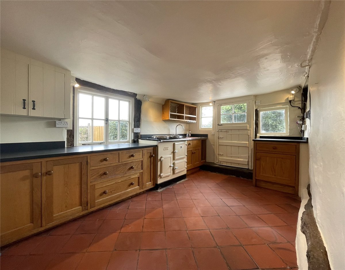 2 bedroom House, Highclere Street, Highclere, RG20 - Let Agreed, Image 2