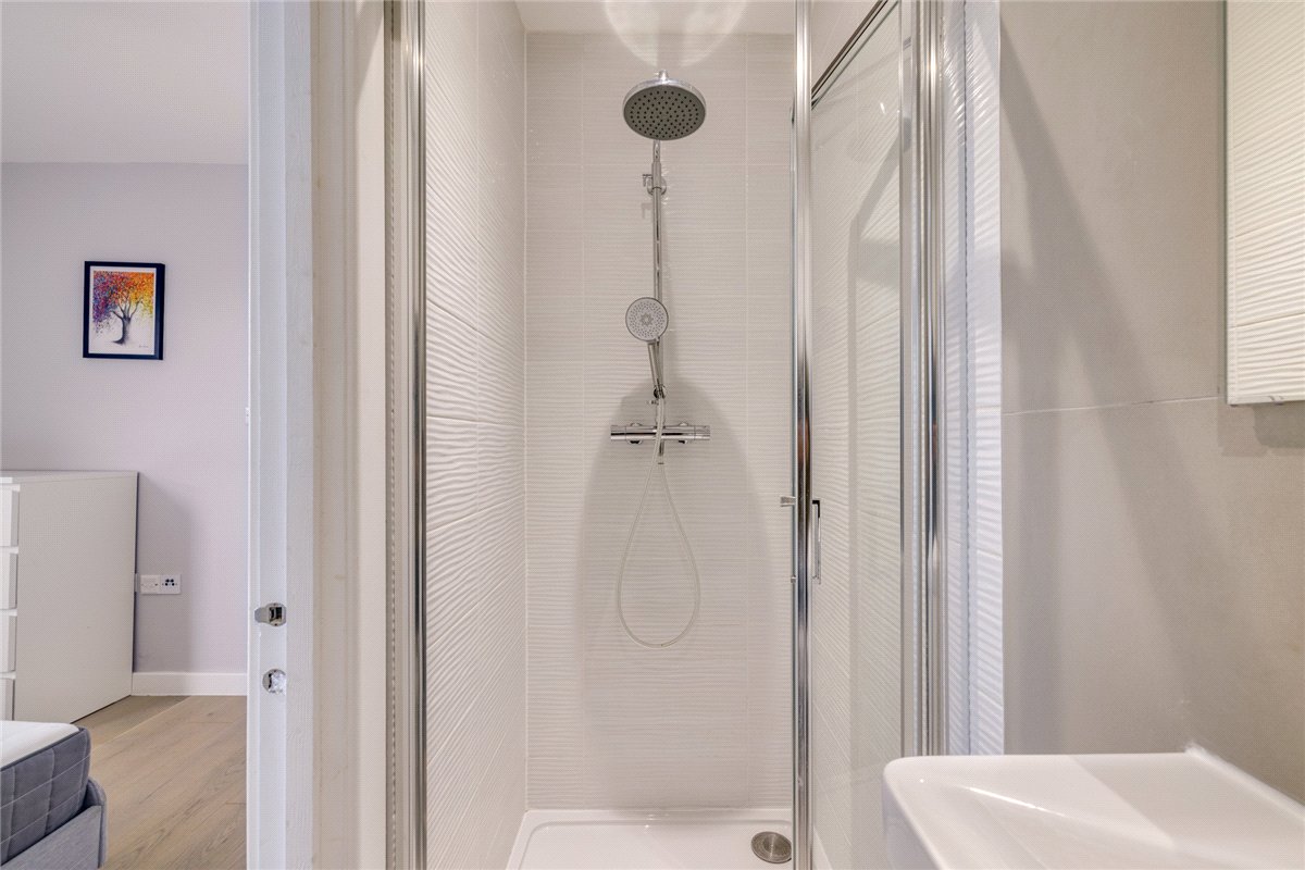 1 bedroom Flat, Chiswick High Road, London, W4 - Available, Image 1