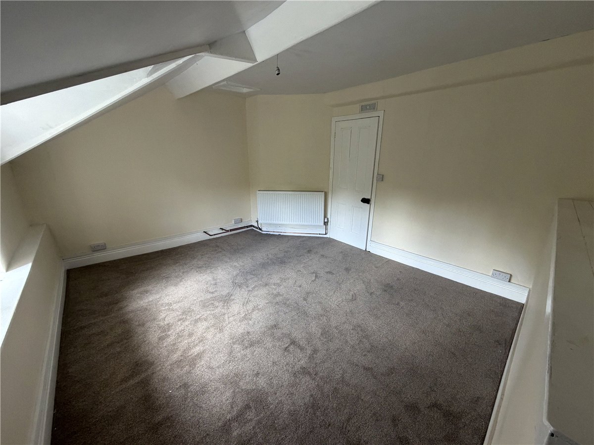4 bedroom House, Mochdre Road, Colwyn Bay, LL28 - Available, Image 8