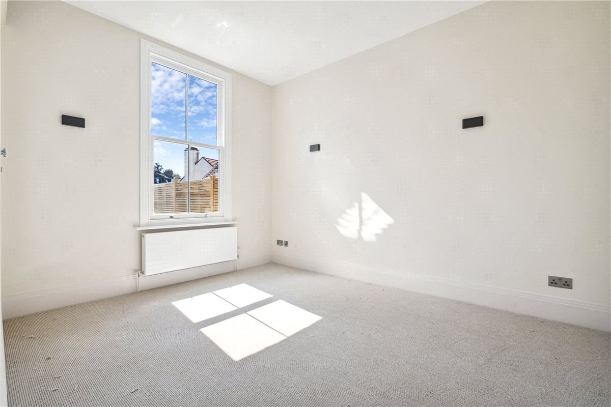 3 bedroom Flat, Bellevue Road, London, SW17 - Sold, Image 8
