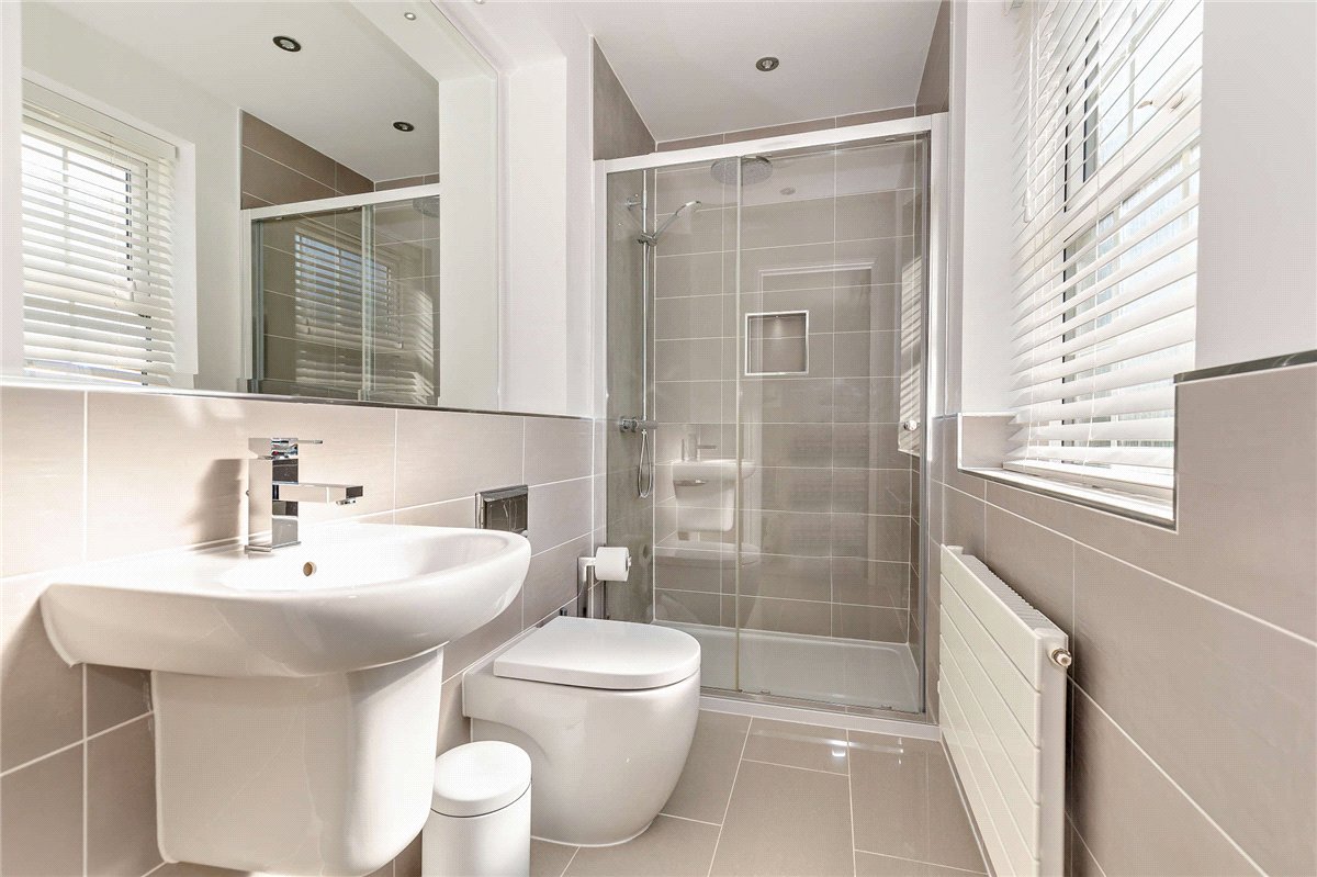 6 bedroom House, Woodland Close, Wetherby, LS22 - Available, Image 16