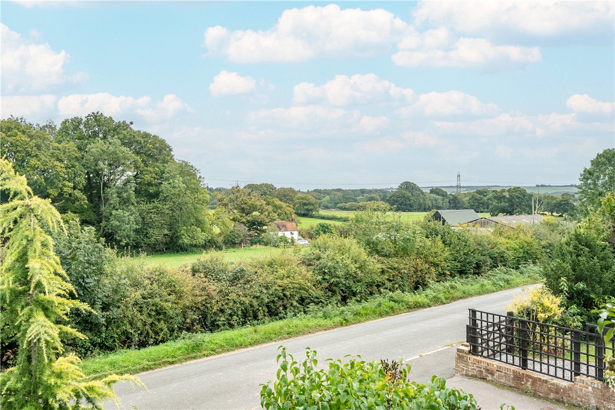 3 bedroom House, Trampers Lane, North Boarhunt, PO17 - Available, Image 1