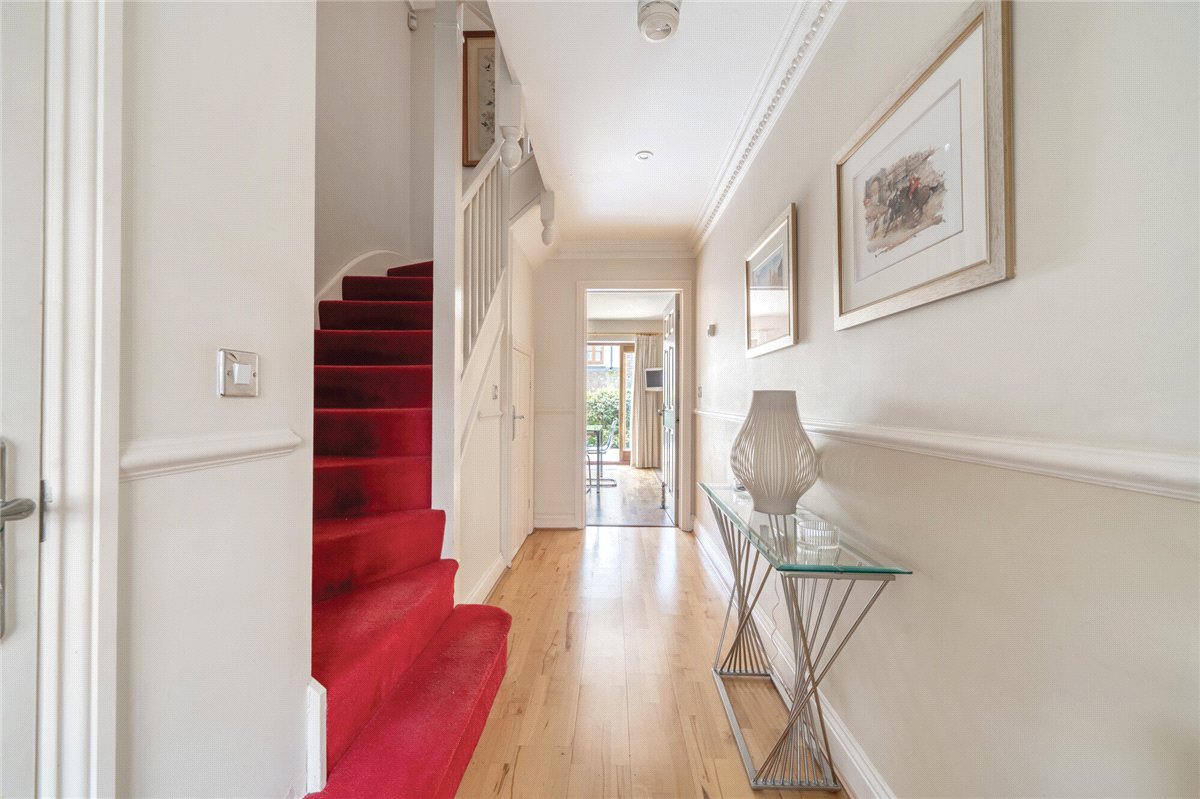 3 bedroom House, Cromwell Court, Marlborough, SN8 - Available, Image 6