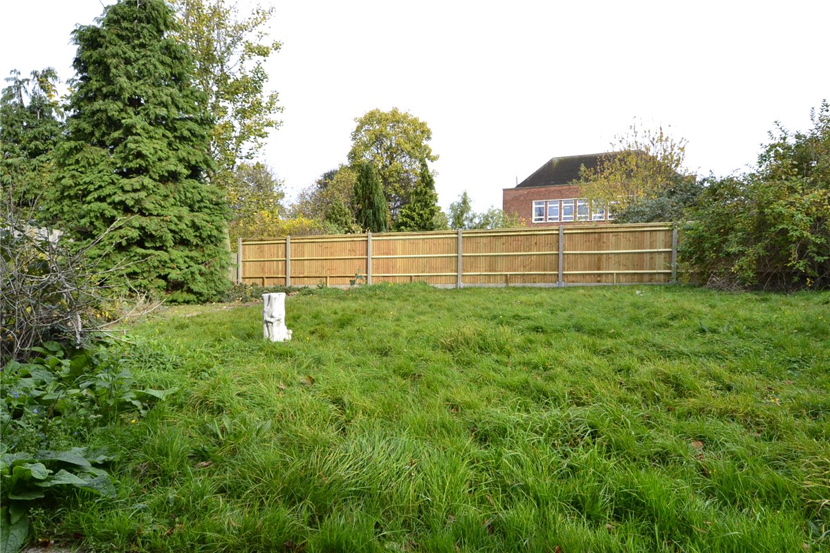3 bedroom Cottage, Richmond Road, Kingston Upon Thames, KT2 - , Image 12