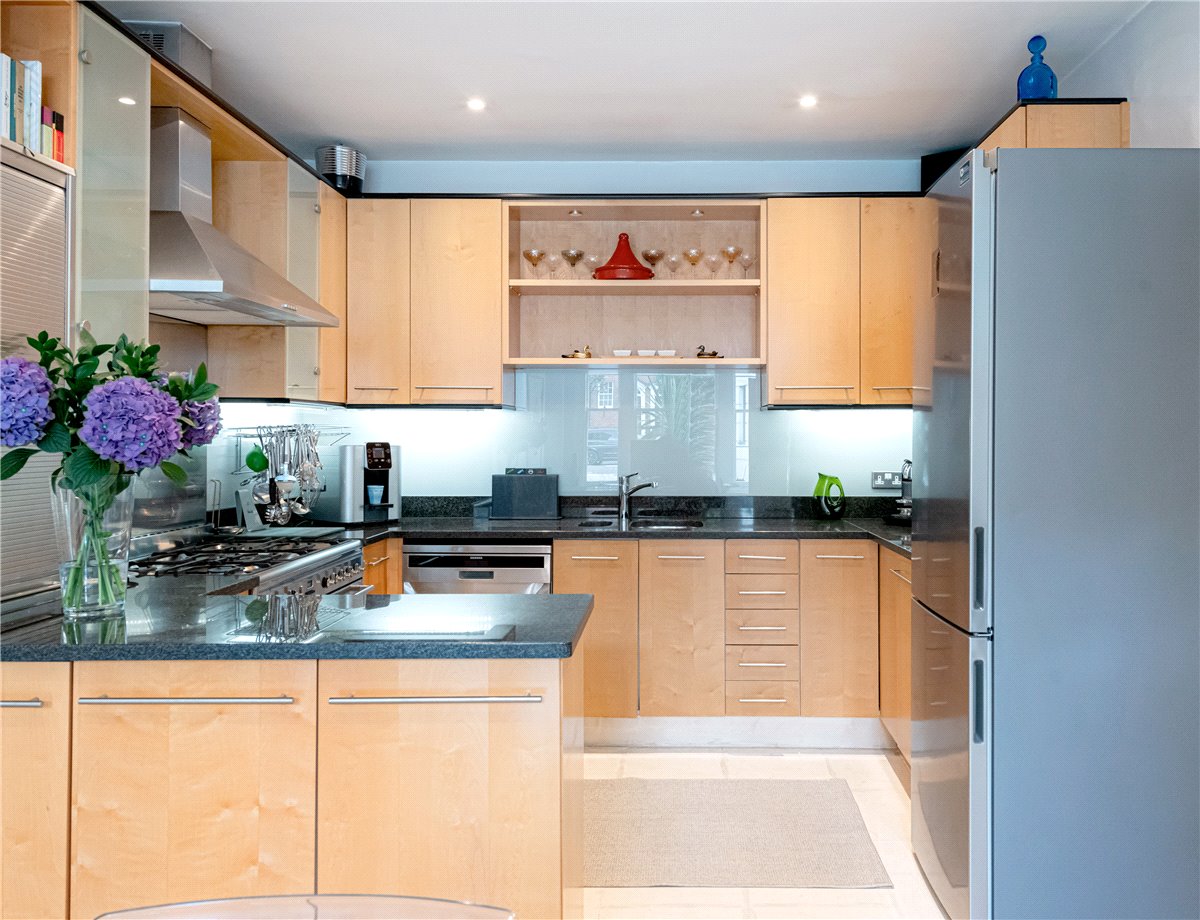 2 bedroom House, Woodstock Mews, London, W1G - Available, Image 6