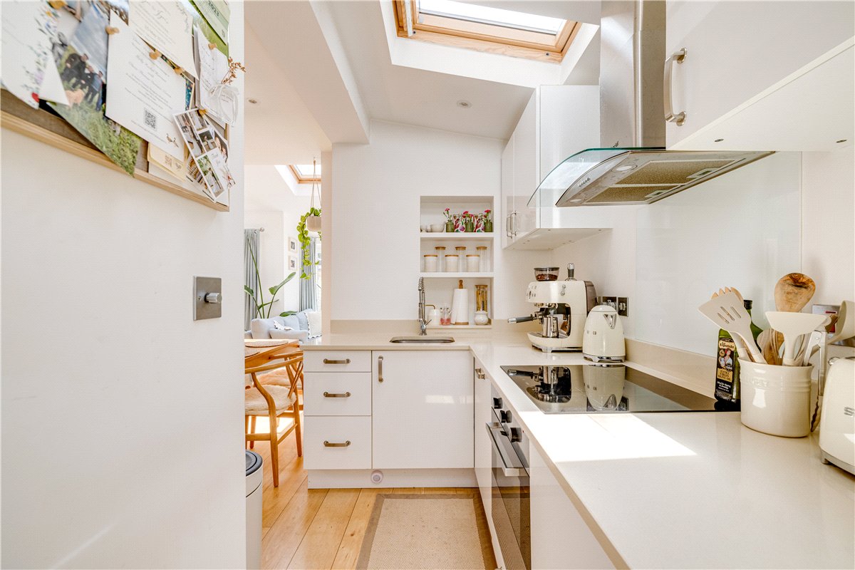 1 bedroom Flat, Alverstone Avenue, London, SW19 - Available, Image 5