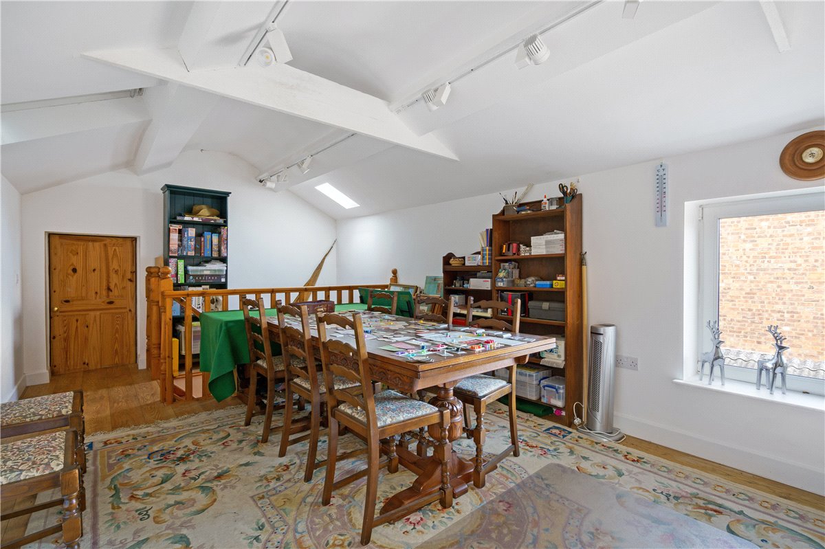 6 bedroom House, Doncaster Road, Selby, YO8 - Available, Image 16