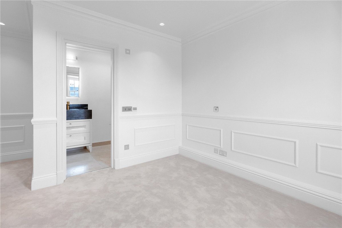 3 bedroom Flat, Eaton Place, Belgravia, SW1X - Available, Image 21