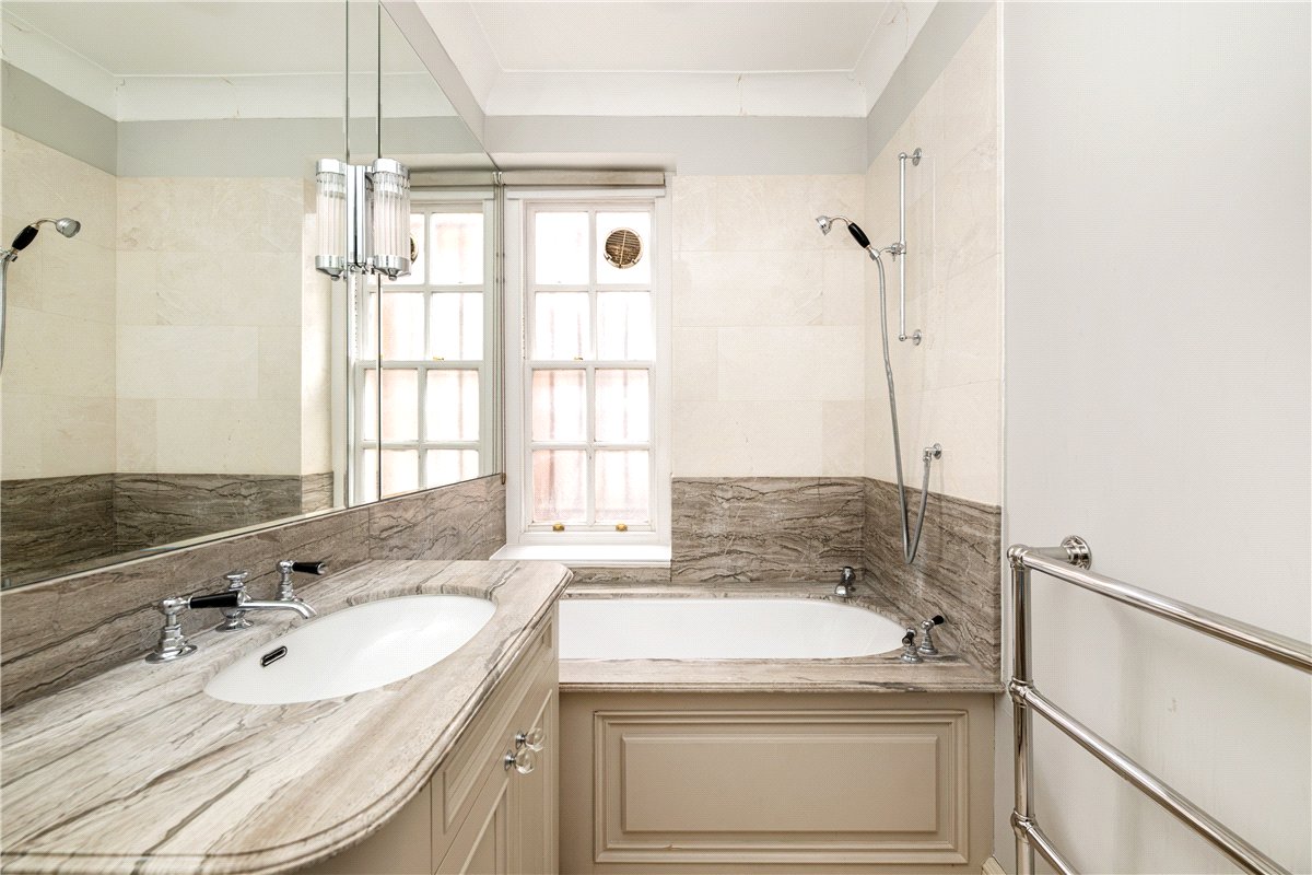 7 bedroom House, Upper Brook Street, Mayfair, W1K - Available, Image 27