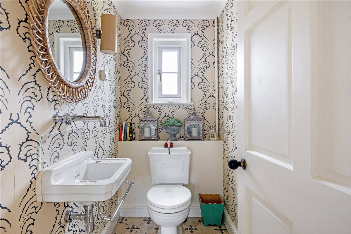 5 bedroom House, Honeystreet, Pewsey, SN9 - Available, Image 8