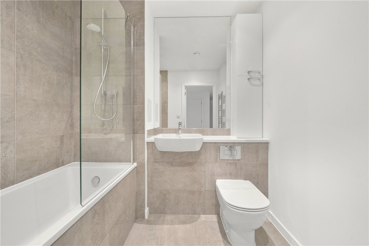 3 bedroom Flat, Heartwell Avenue, London, E16 - Available, Image 19