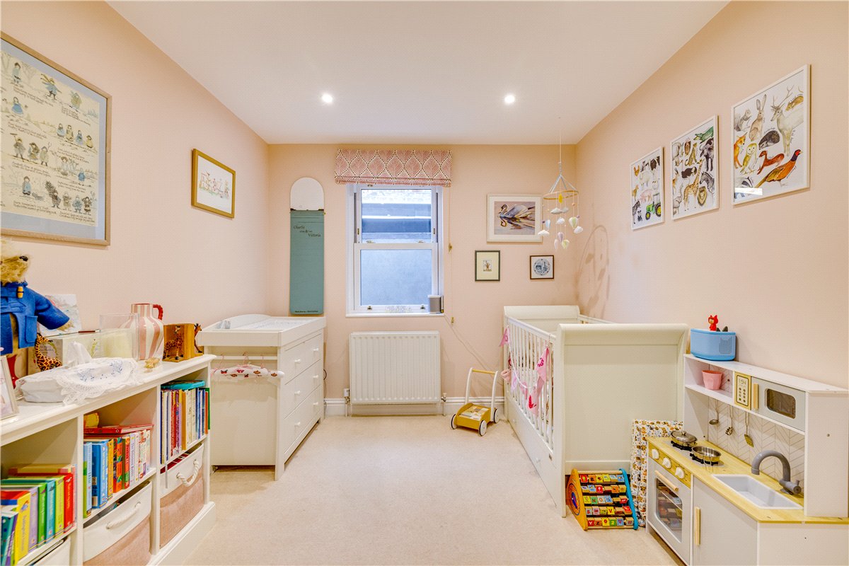 2 bedroom Flat, Birdhurst Road, London, SW18 - Available, Image 21