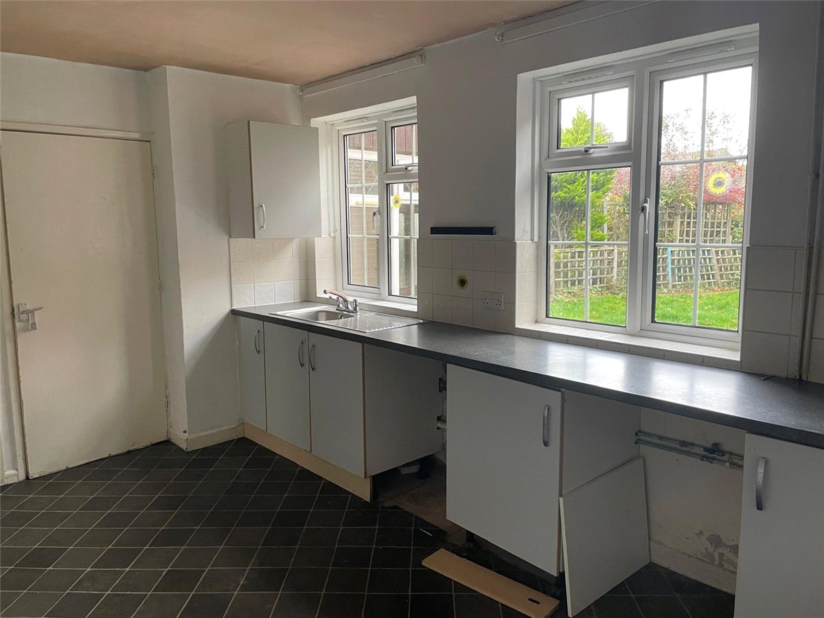 3 bedroom House, Beckhampton Road, Avebury Trusloe, SN8 - Sold, Image 2