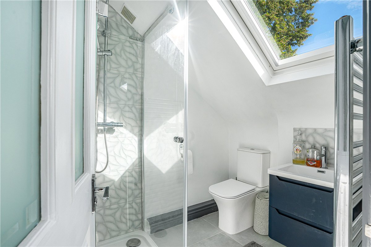 3 bedroom House, Quarry Road, Swindon, SN1 - Available, Image 11