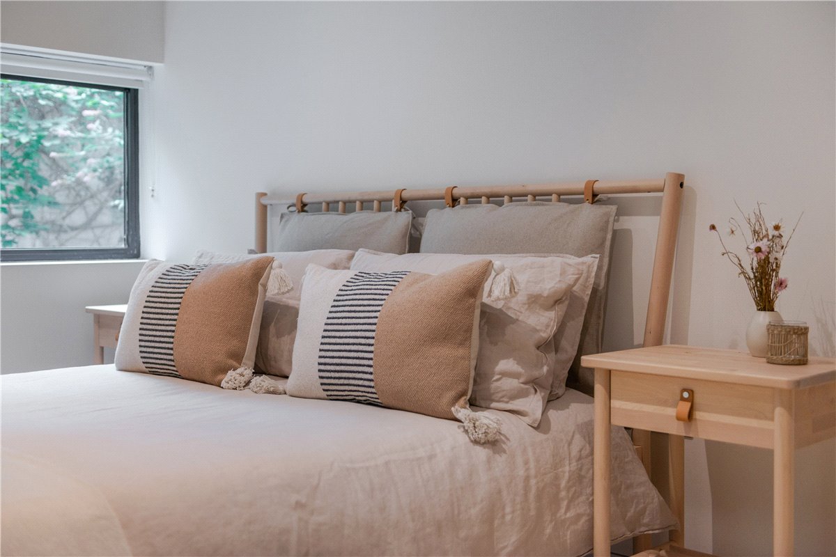 1 bedroom Flat, Oval Road, London, NW1 - Available, Image 6