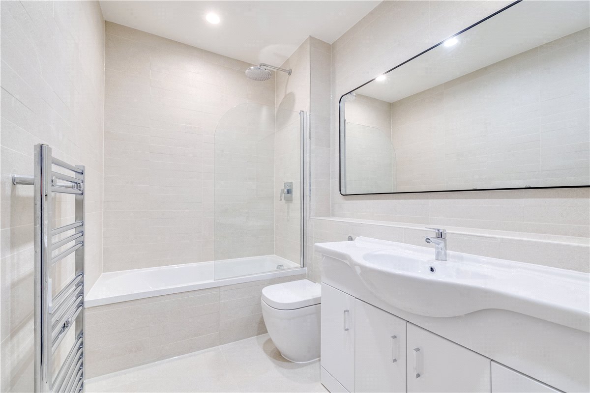 2 bedroom Flat, Queen's Gate, South Kensington, SW7 - Available, Image 3