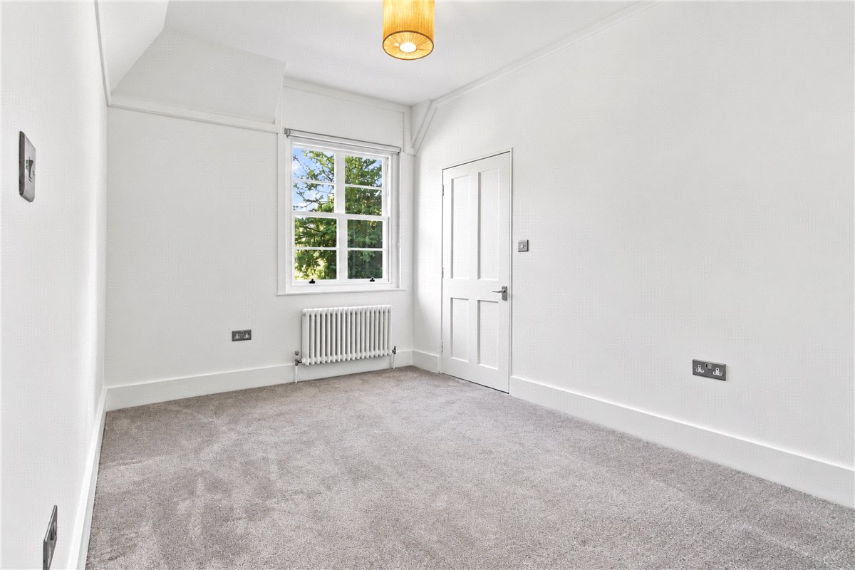 3 bedroom Cottage, Bishops Avenue, London, SW6 - Available, Image 8