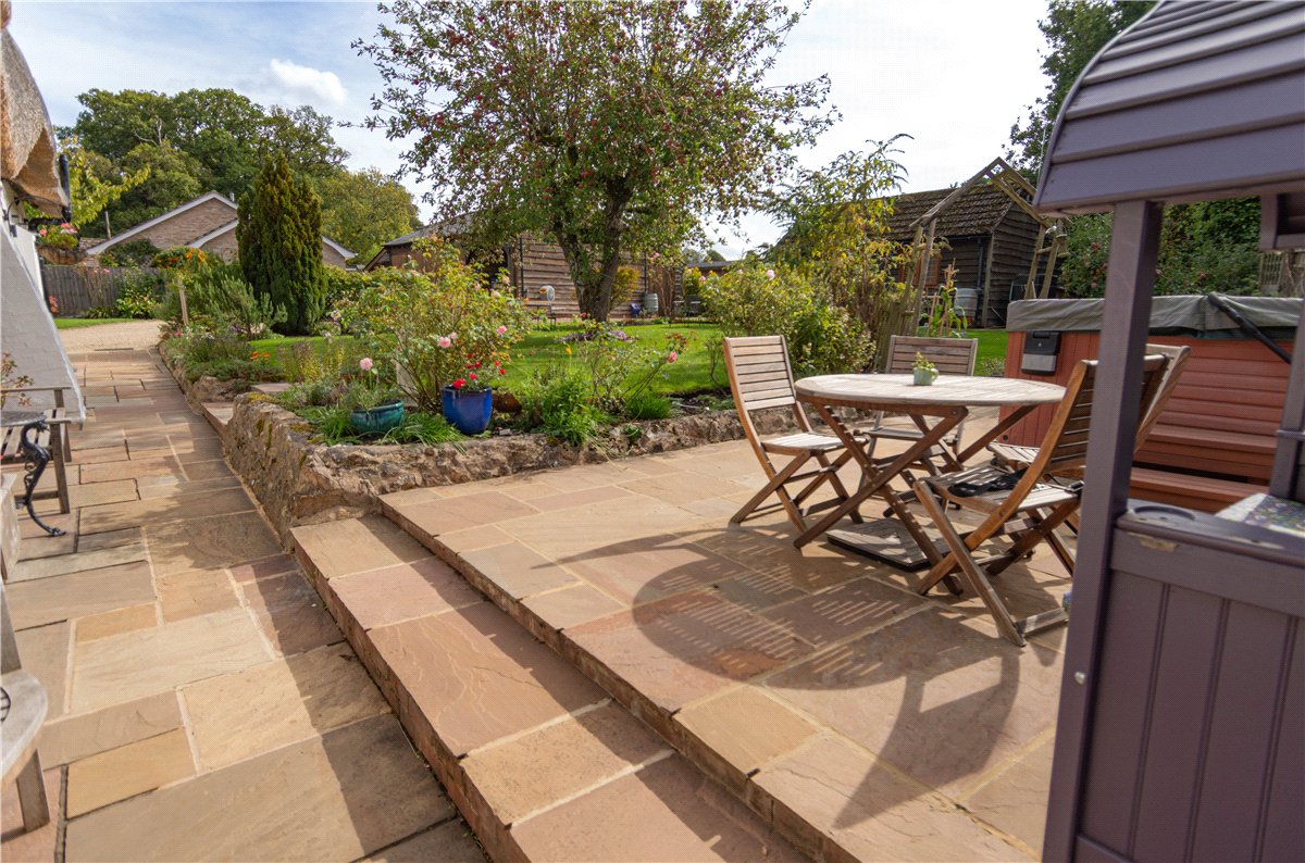 4 bedroom Cottage, Newbury Road, Wickham, RG20 - Available, Image 19