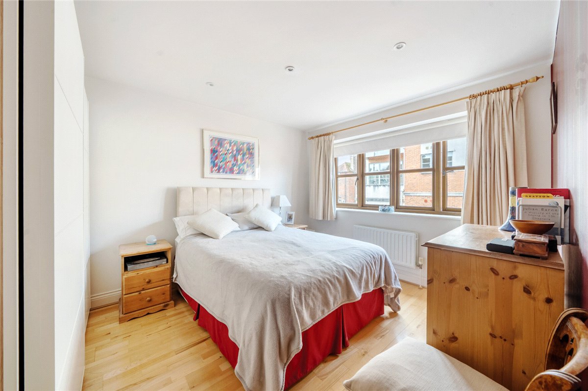 3 bedroom House, Cromwell Court, Marlborough, SN8 - Available, Image 10