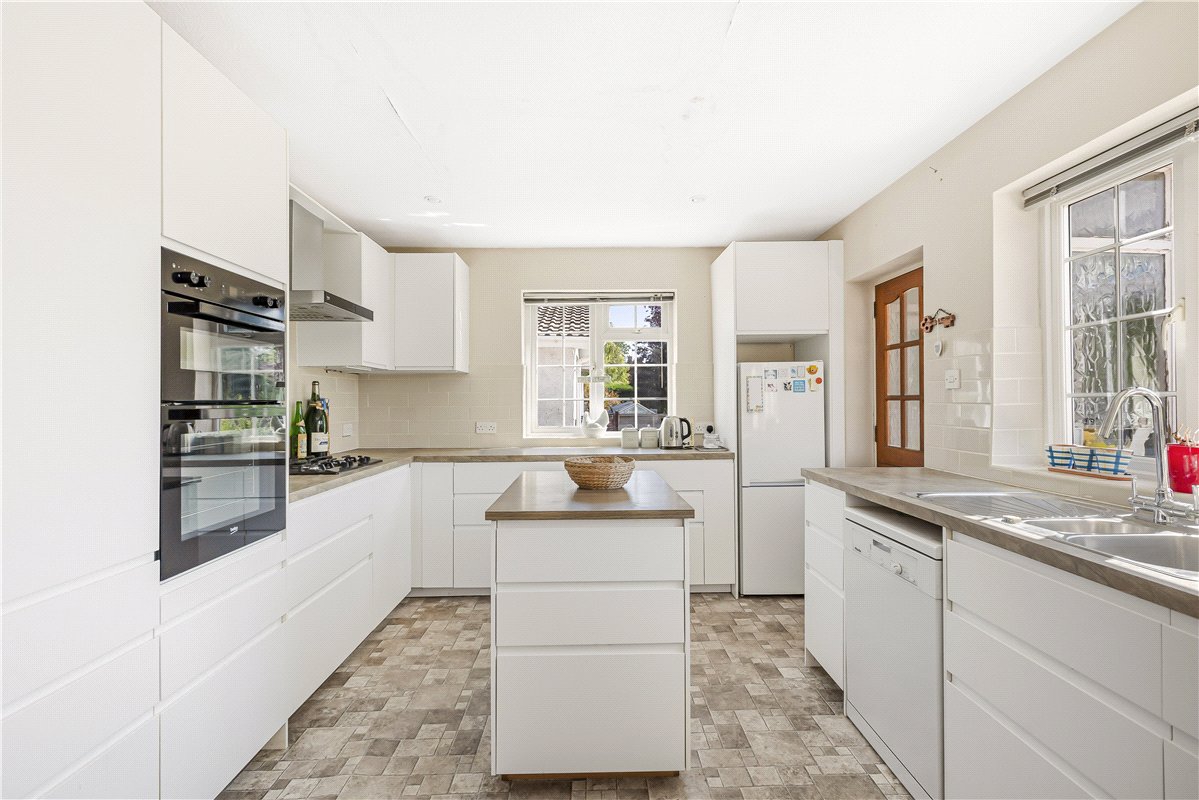 3 bedroom House, Henwood, Wootton, OX1 - Available, Image 2