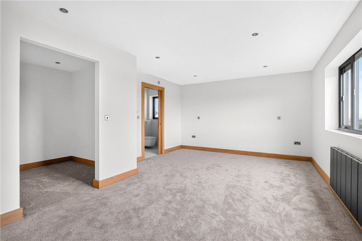 4 bedroom House, Warmfield Lane, Warmfield, WF1 - Available, Image 6